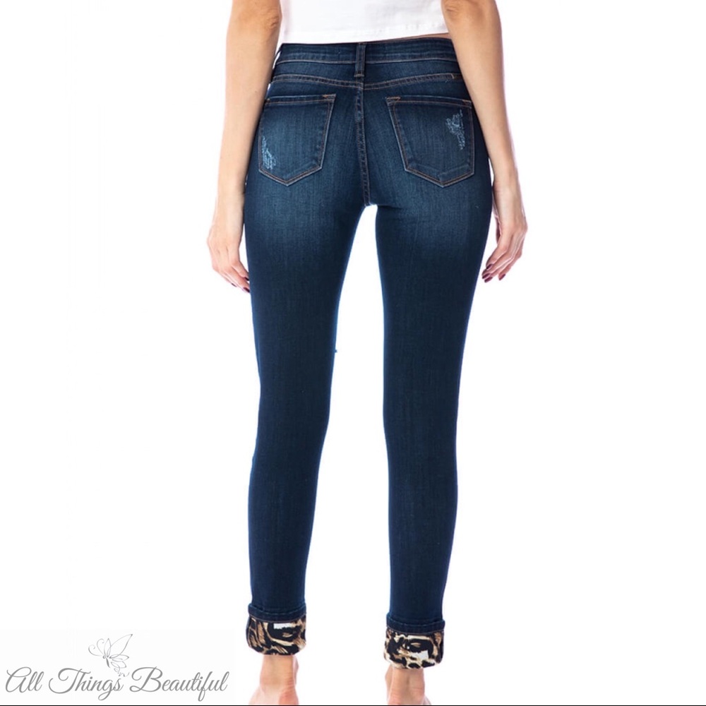 🐾KanCan Dark Wash Leopard Patch Skinnies🐾 - Picture 5 of 10